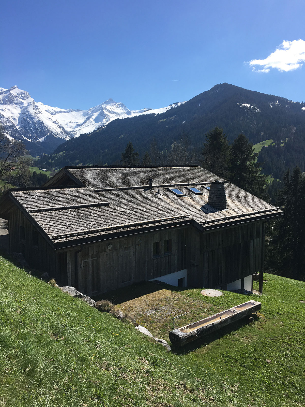 Farmhouse-Feutersoey-Gstaad